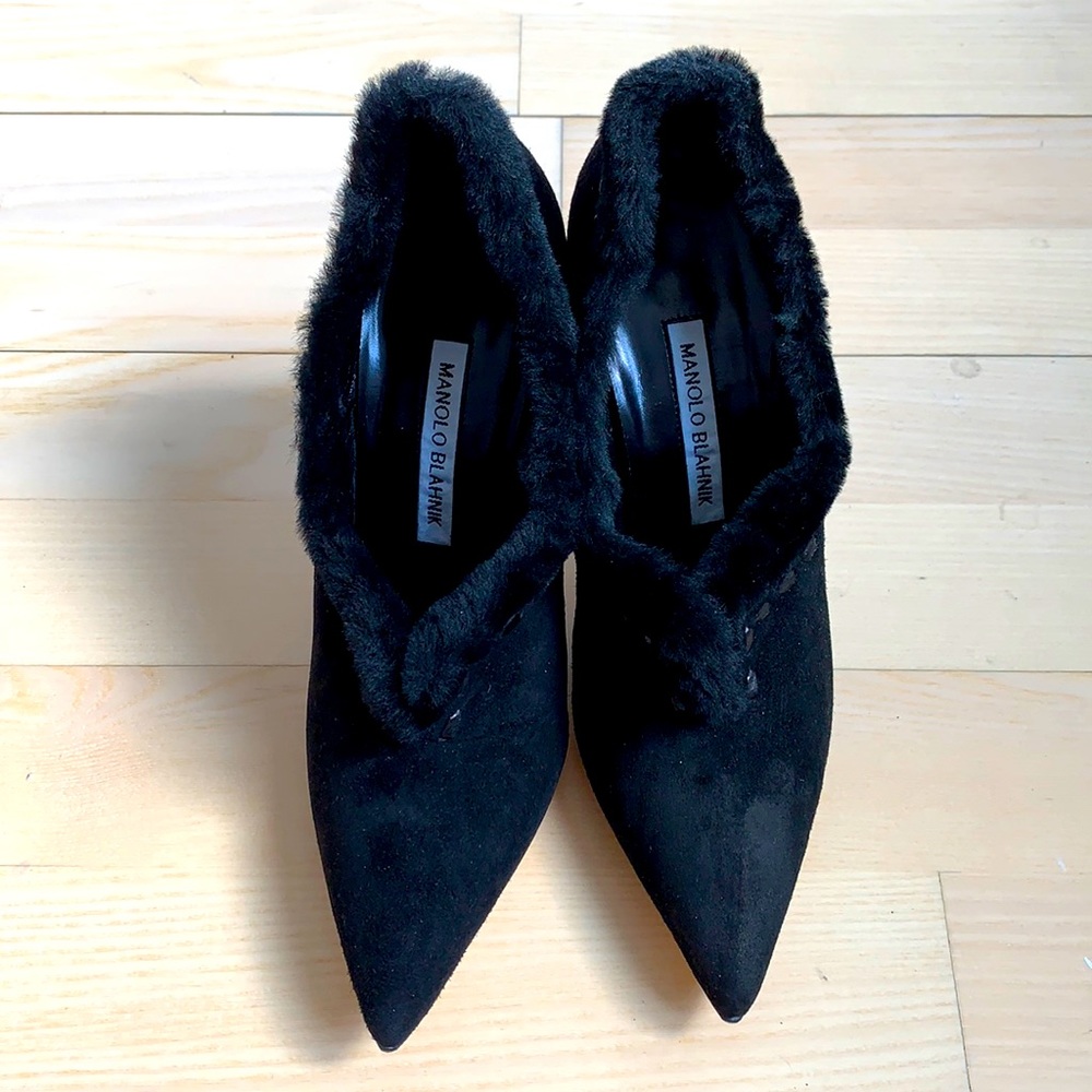 Brand new Manila Blahnik ankle booties